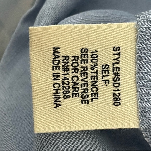 Tunic Bella Blue Floral Printed Flare
Long Sleeve Top Dress
New - Picture 8 of 8